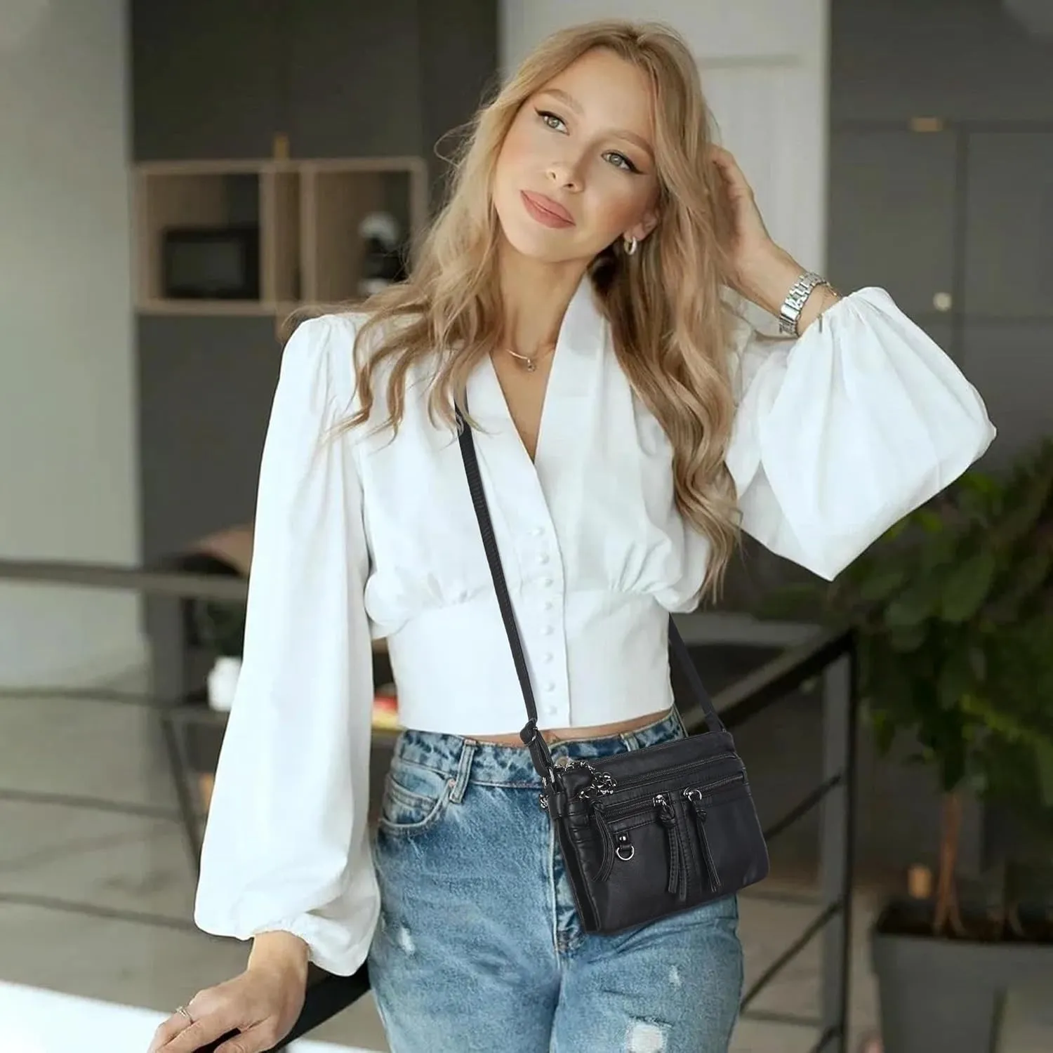 Angel Kiss Small Crossbody Bag for Women Leather Crossbody Purse Triple Compartments Cell Phone Purse Shoulder Bags for Women