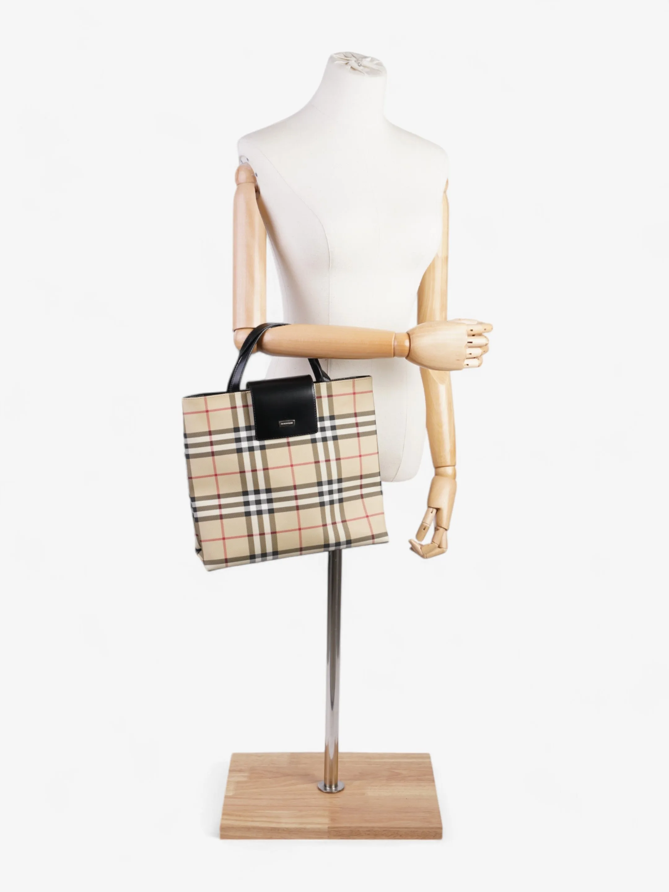 Burberry Check Tote Nova Check / Black PVC