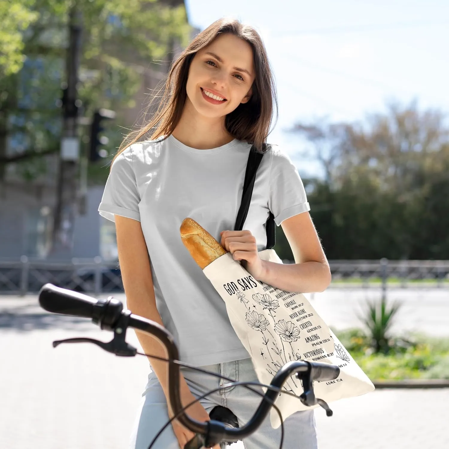 Canvas Tote Bag Aesthetic for Women, Cute Tote Bag with Zipper Pocket, Heavy Duty Reusable Shopping Bags for Grocery
