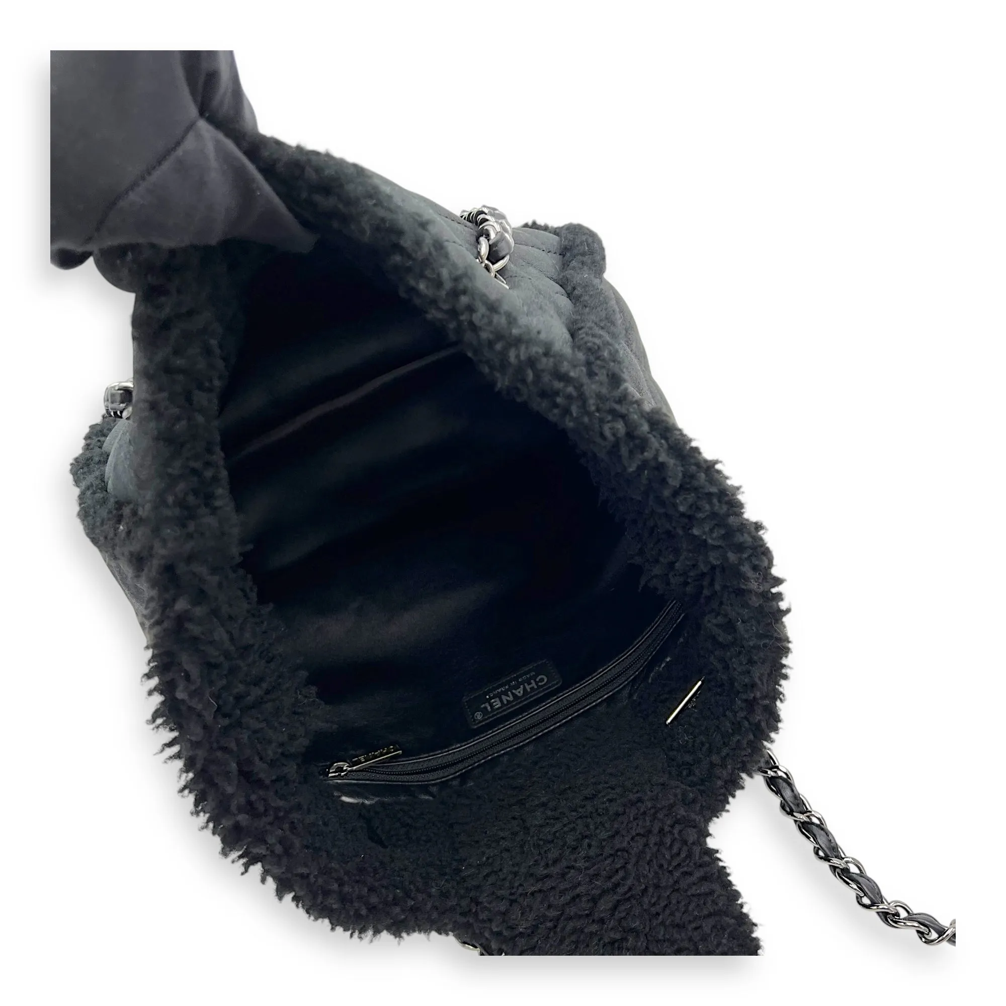 CC Shoulder Bag Black in Shearling, Silver hardware
