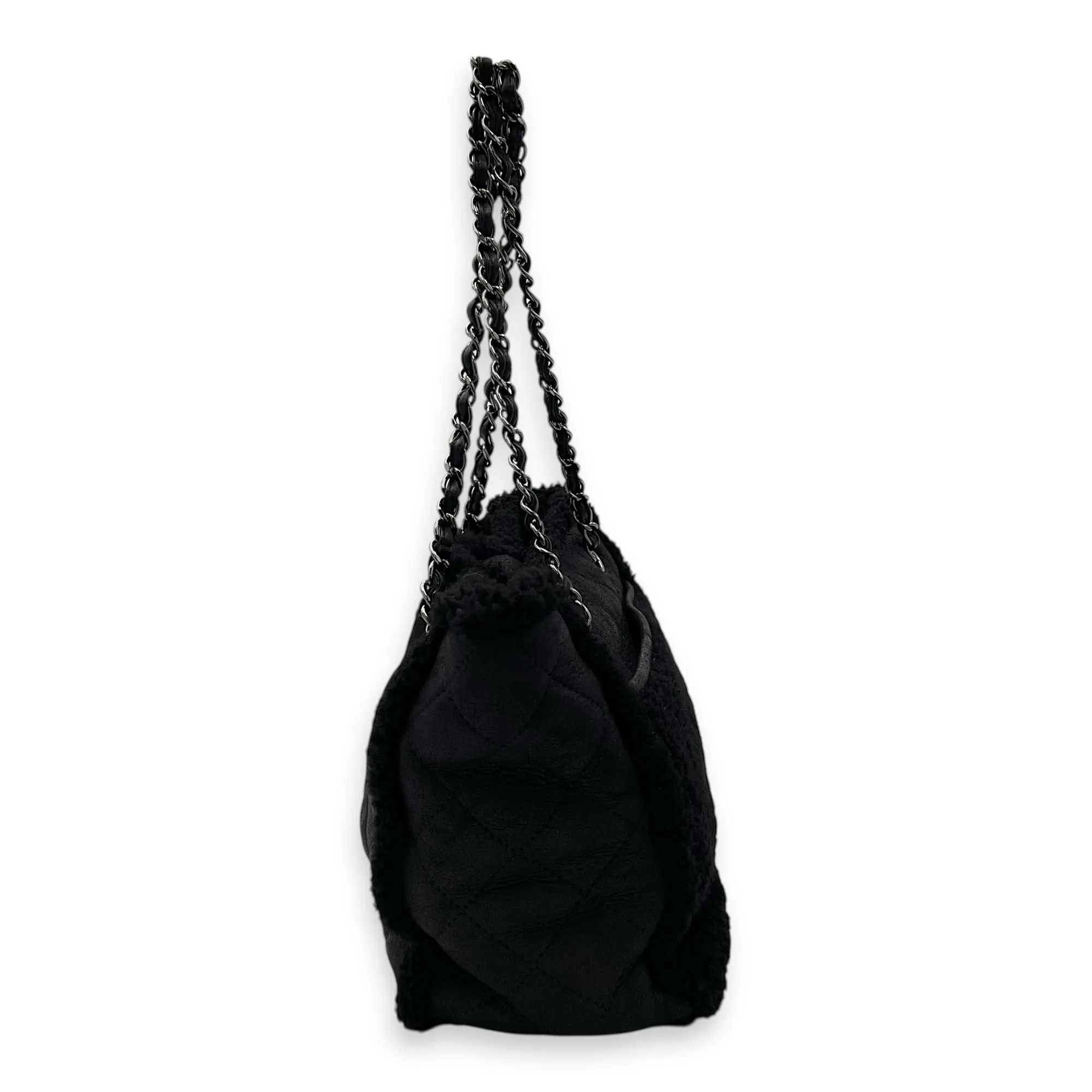 CC Shoulder Bag Black in Shearling, Silver hardware