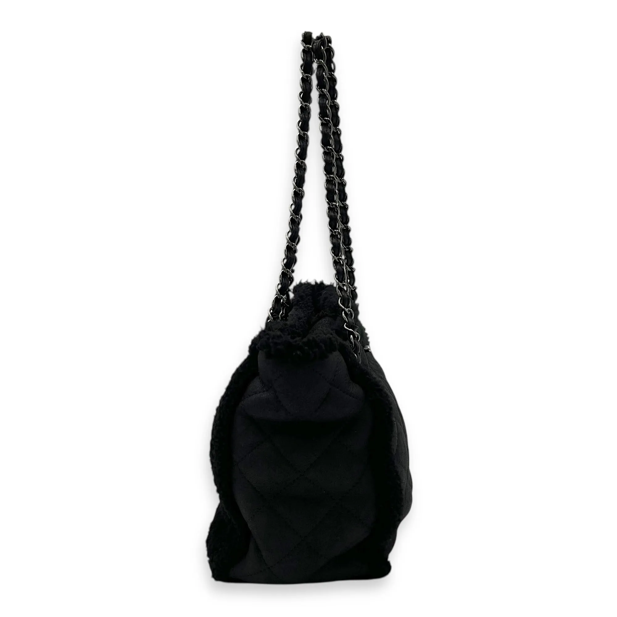 CC Shoulder Bag Black in Shearling, Silver hardware