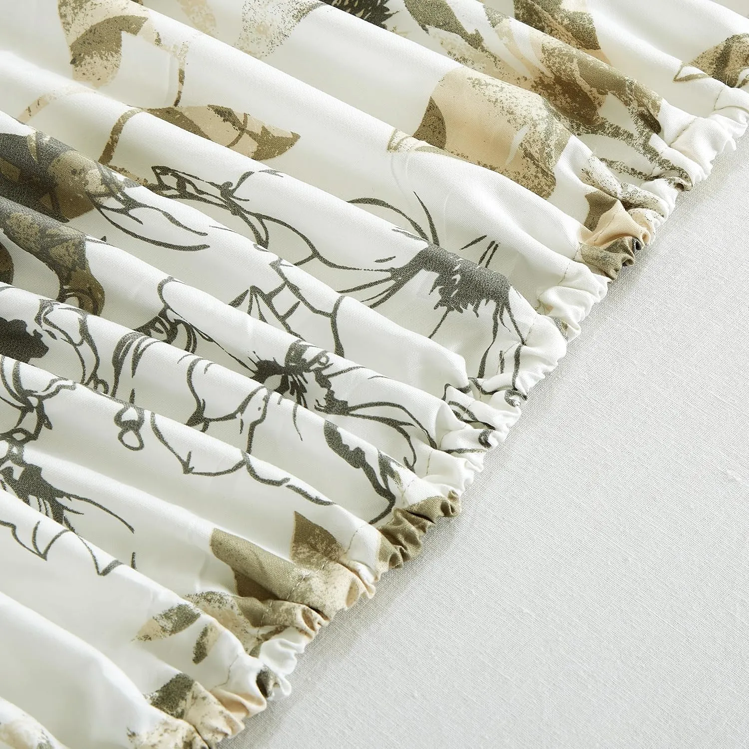 Chezmoi Collection Julia 4-Piece Floral Bed Sheet Set - Multicolor Taupe-Green Gray White Floral Leaves Printed Microfiber 14-Inches Deep Pocket Sheets & Pillowcases Set, King