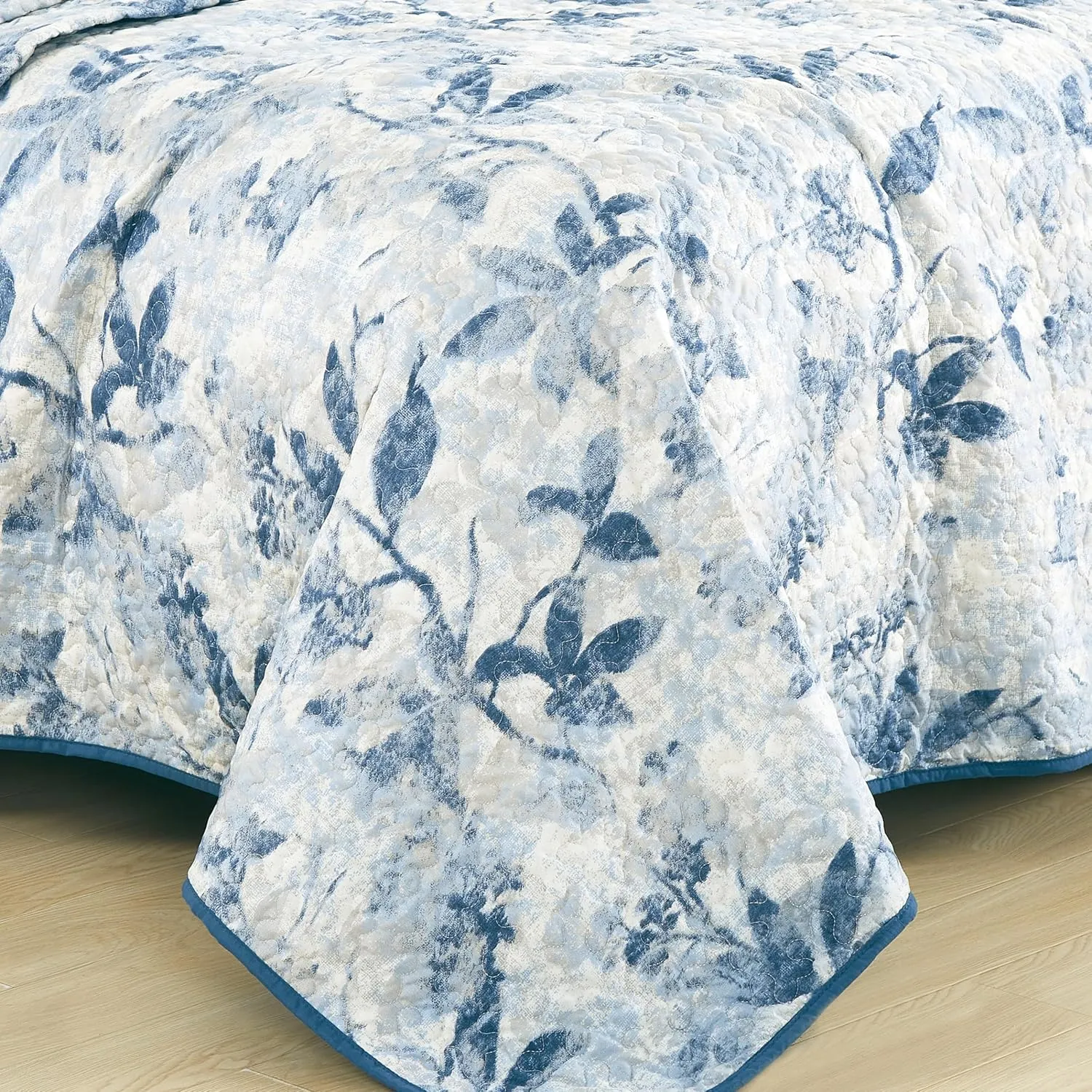 Chezmoi Collection Monica 3-Piece Tropical Floral Quilt Set Queen - Blue Gray White Textured Floral Printed Microfiber Lightweight Bedspread Set for All Season