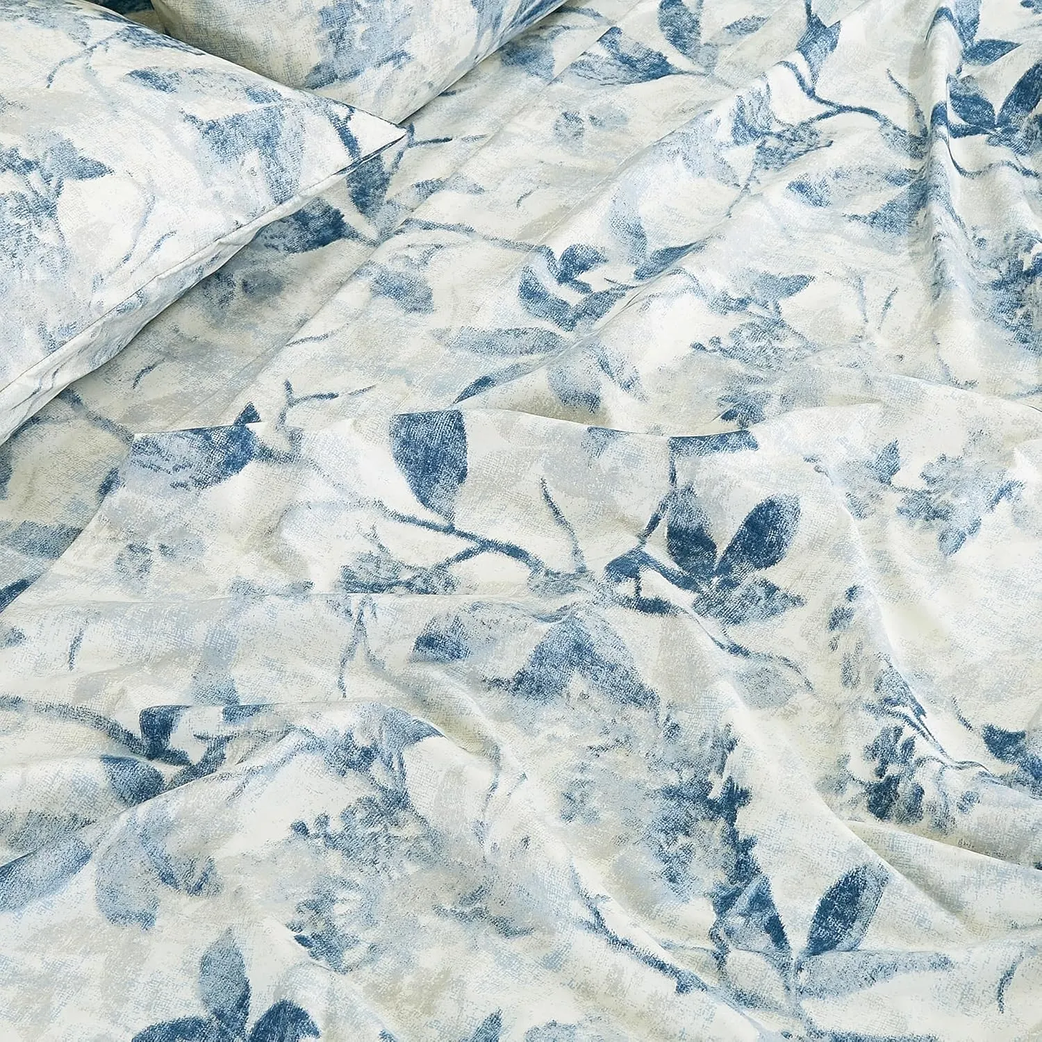 Chezmoi Collection Monica 4-Piece Tropical Floral Bed Sheet Set - Blue Gray White Textured Floral Printed Microfiber 14-Inches Deep Pocket Sheets & Pillowcases Set, King