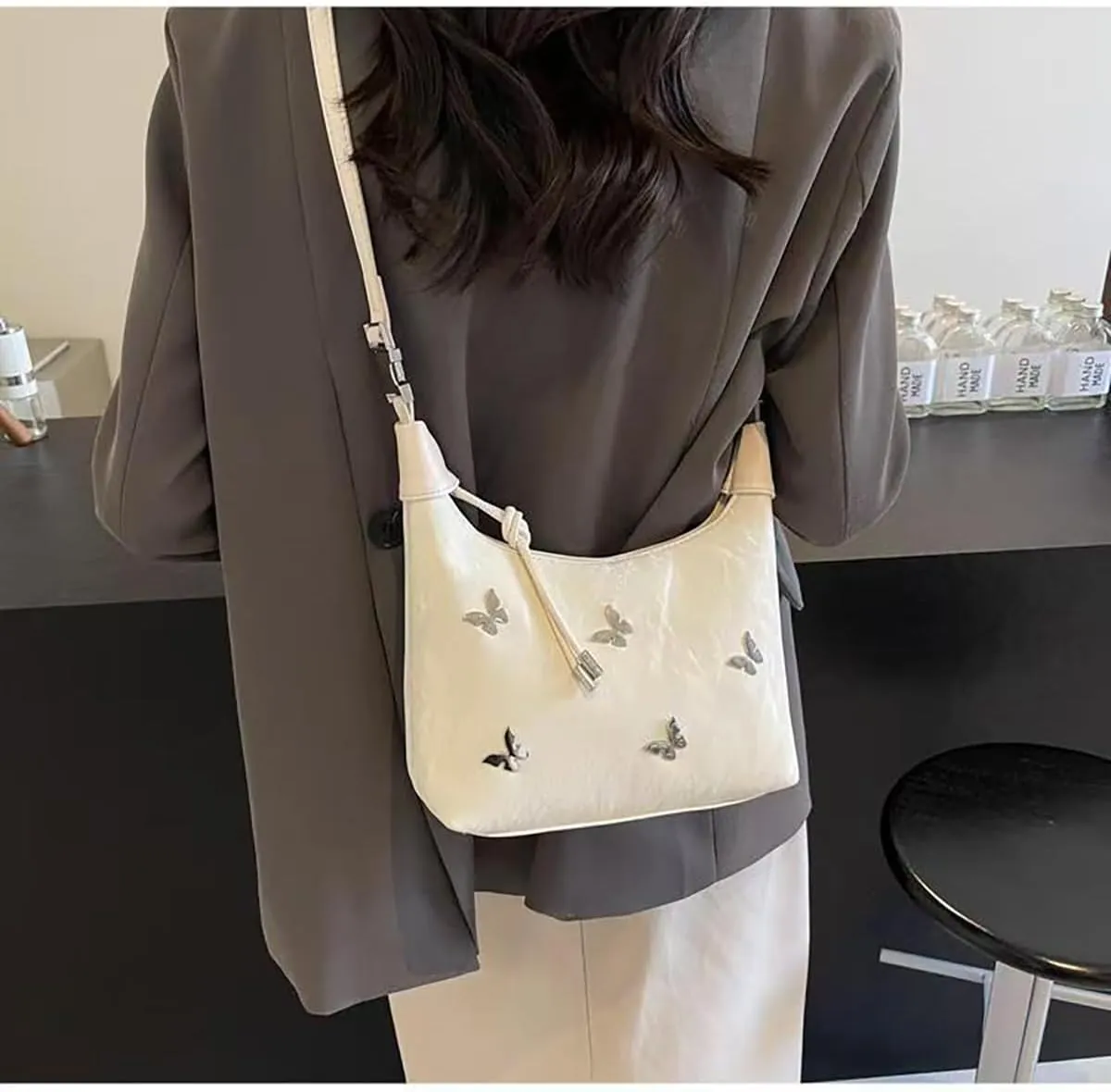Chinese women's retro handbag, metal butterfly printed dumpling bag, versatile wallet crossbody bag banquet