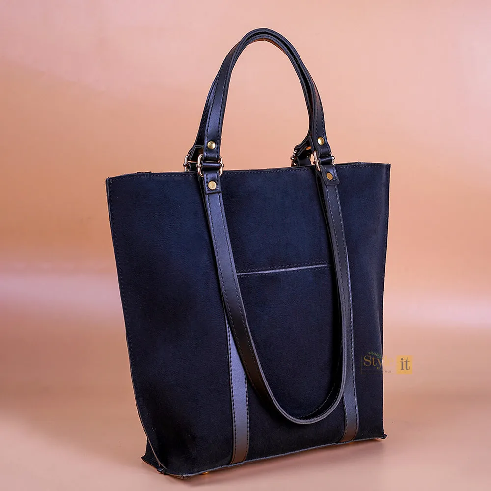 Commodious Black Shoulder Bag