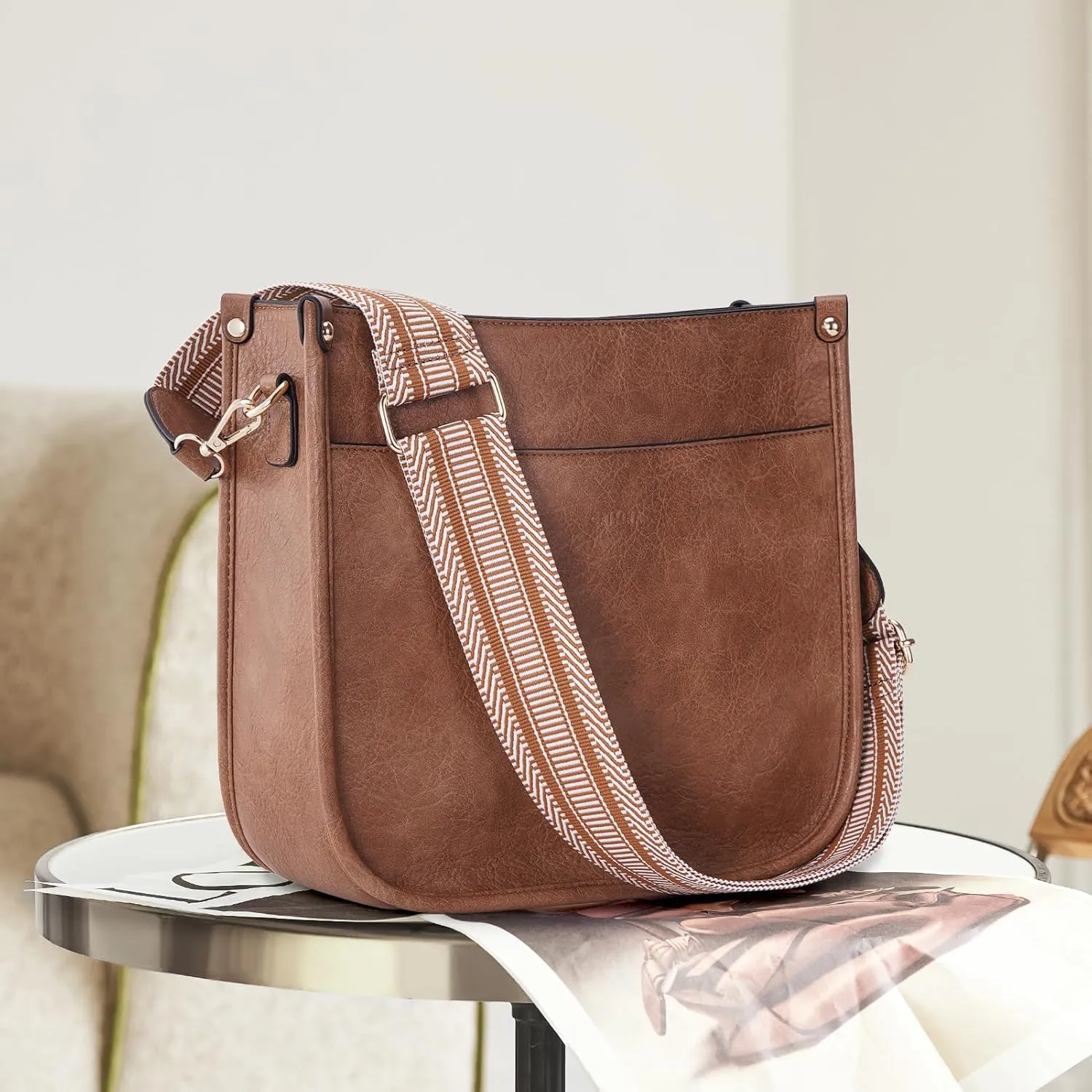 Crossbody Bag Women Vegan Leather Hobo Handbag Trendy Crossbody Shoulder Bag Purses For Women with 2 Adjustable Strap