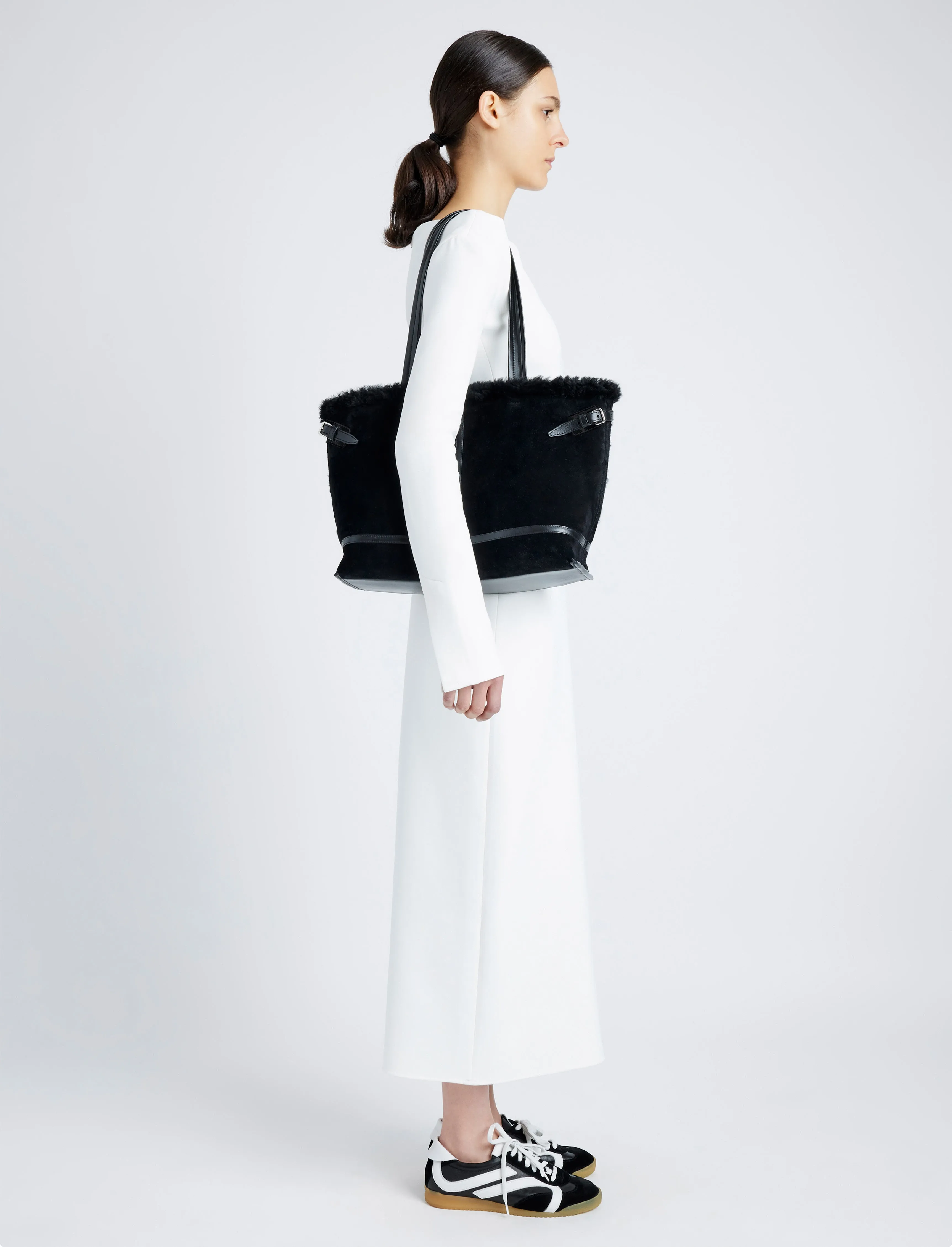 Days Tote in Suede Shearling