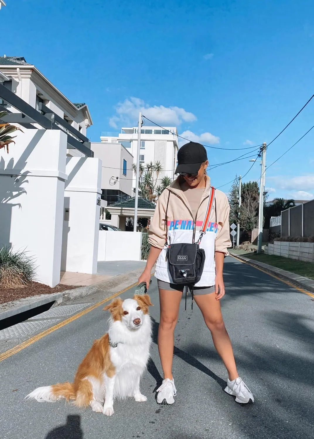 DOOG - Shoulder Bag - Black (SB04), Medium