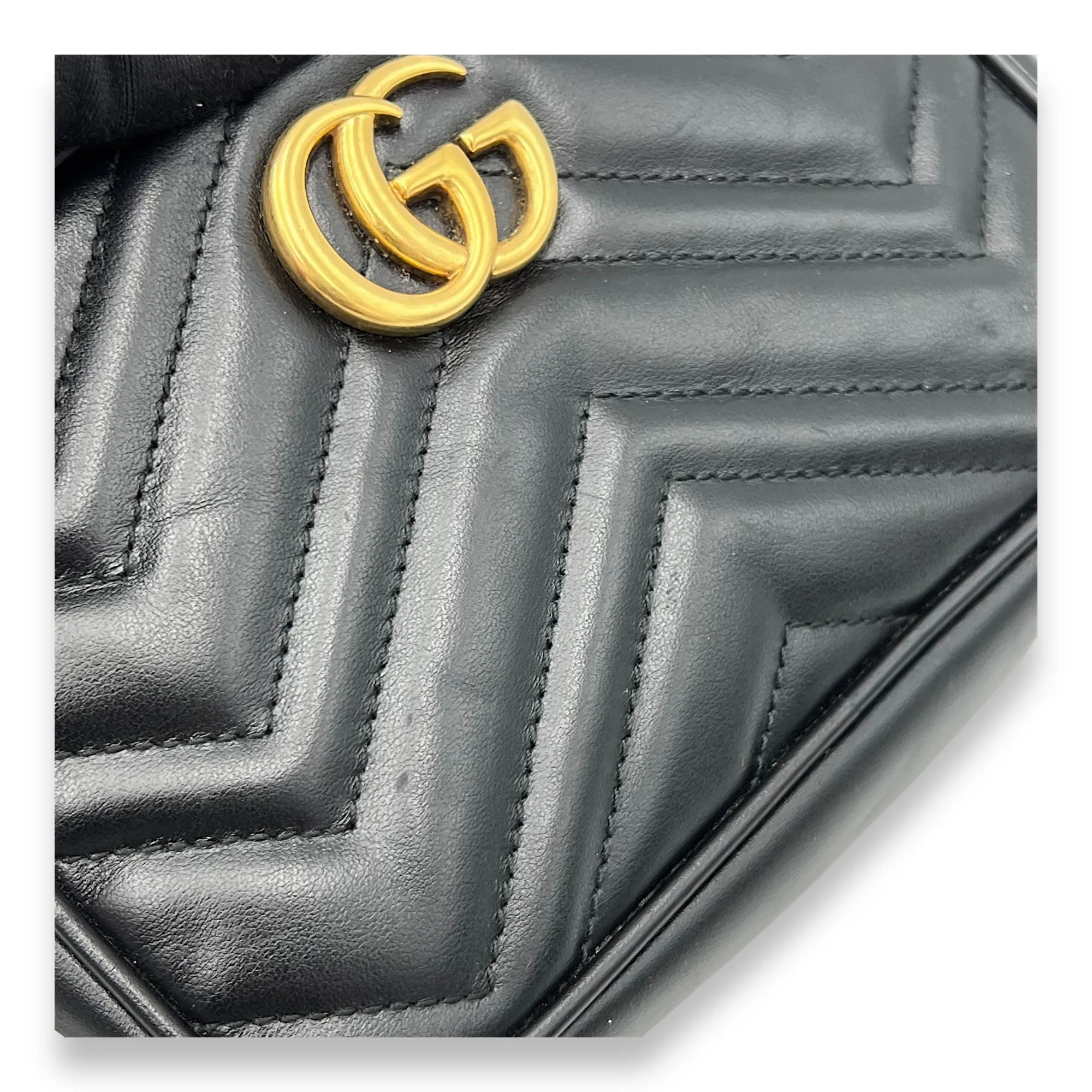 GG Marmont Crossbody Bag Small Black in Calfskin, Gold hardware