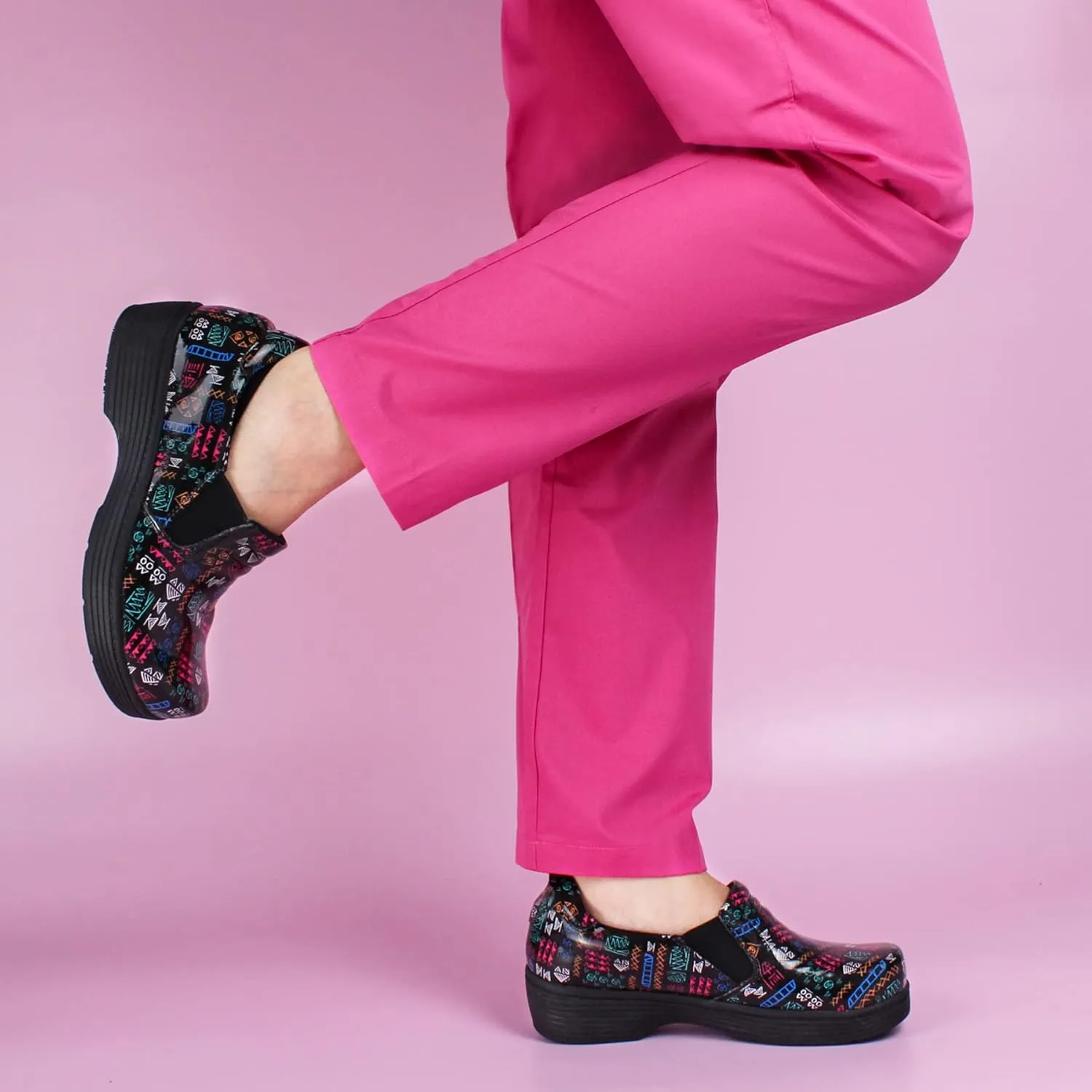 Hawkwell Pro Leather Nurse Clogs for Women Lightweight Slip Resistant Arch Support Healthcare Professional Nursing Shoes Work Clog