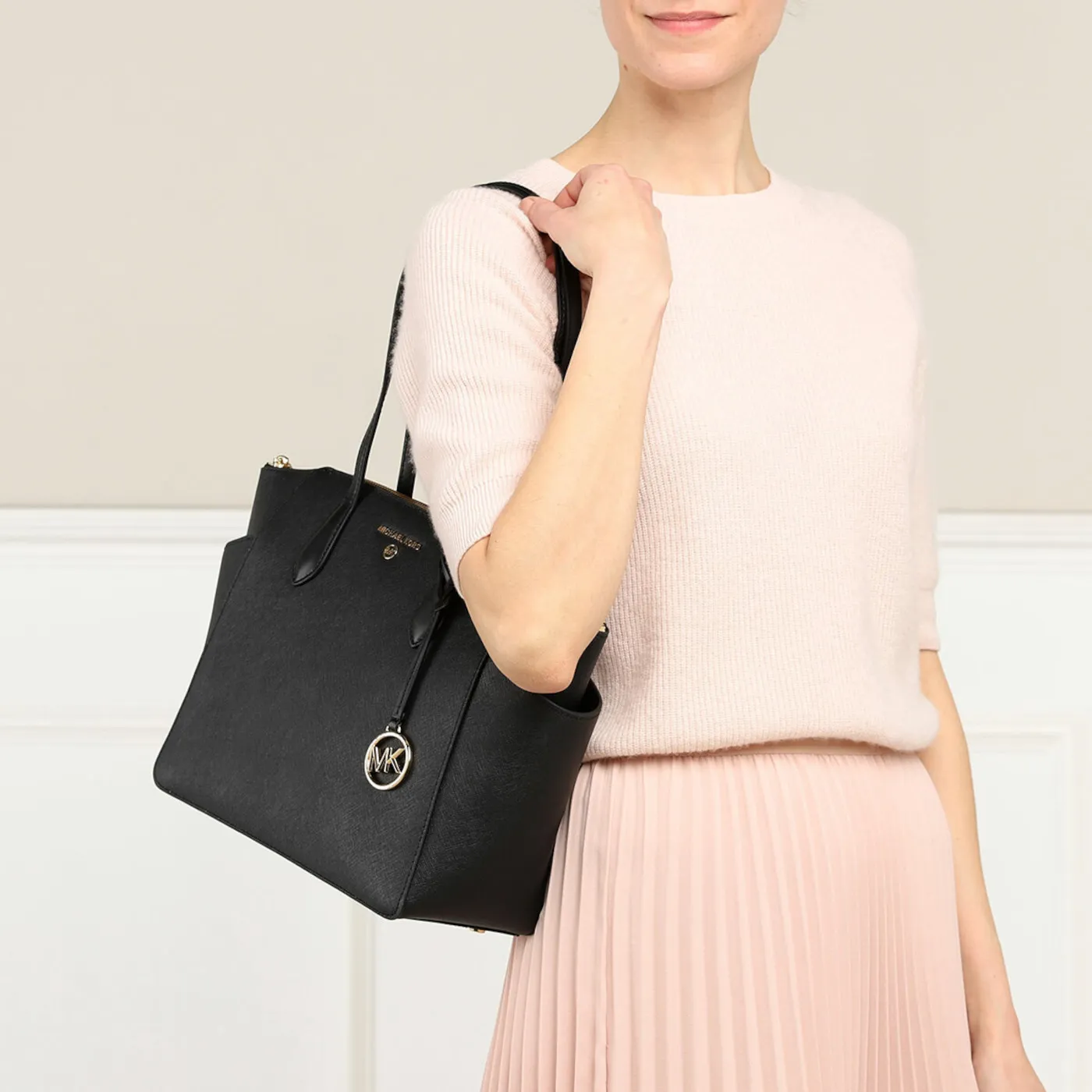 M.I.C.H.A.E.L K.O.R.S Marilyn Medium Saffiano Leather Tote Bag