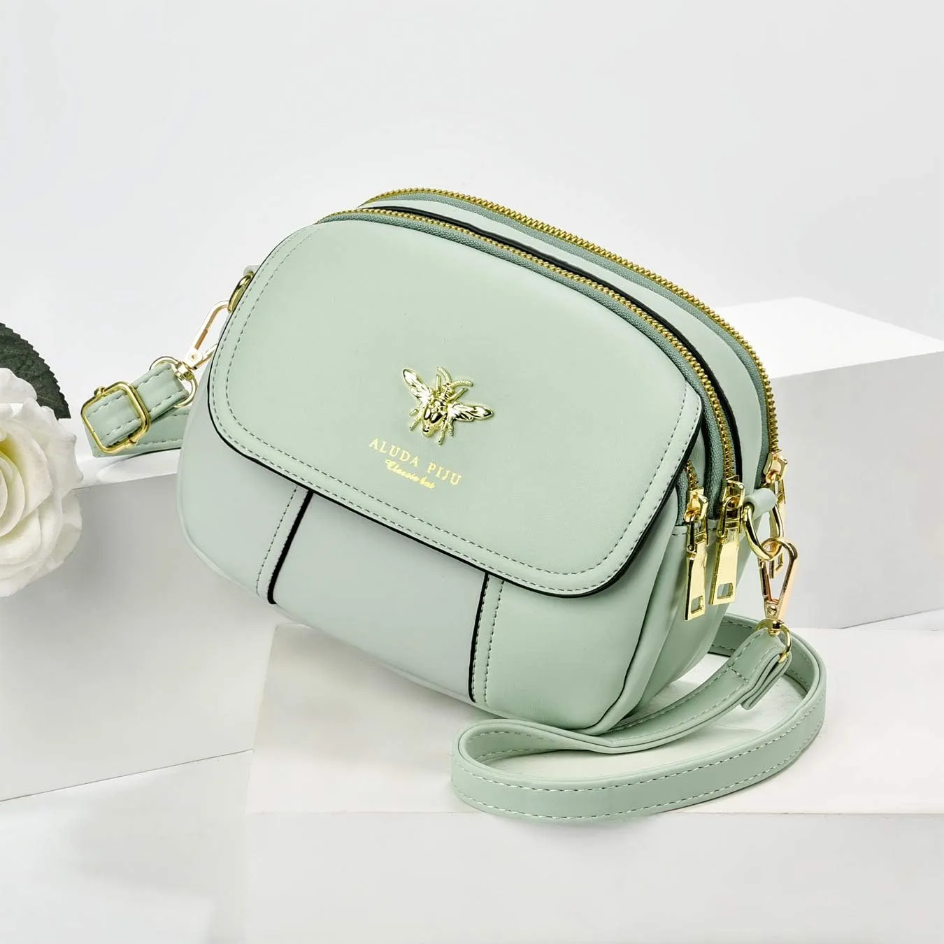 Small Crossbody Bags Shoulder Bag for Women Stylish Ladies Messenger Bags Purse and Handbags Wallet