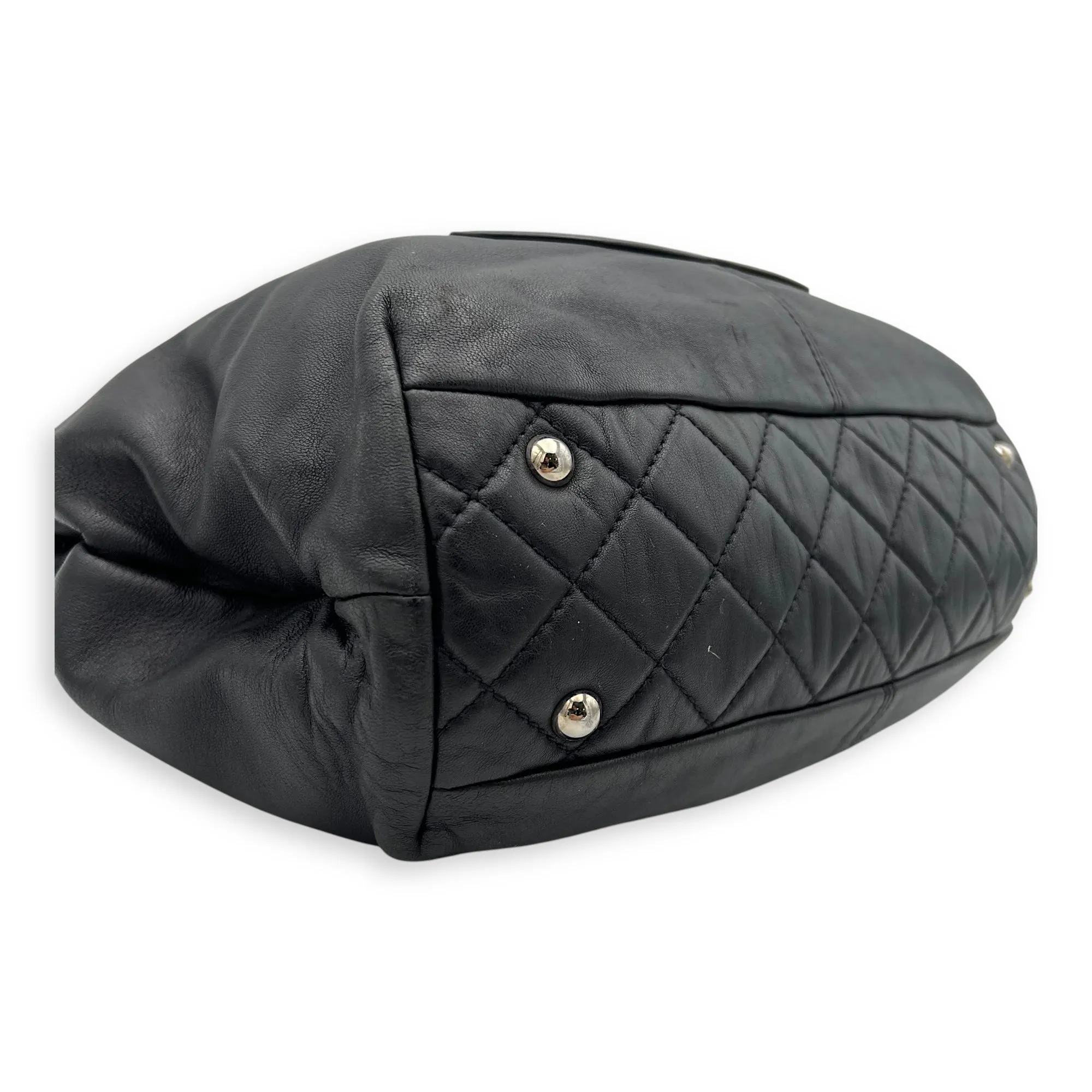 Trianon Shopping Black Tote Bag in Lambskin, Silver hardware