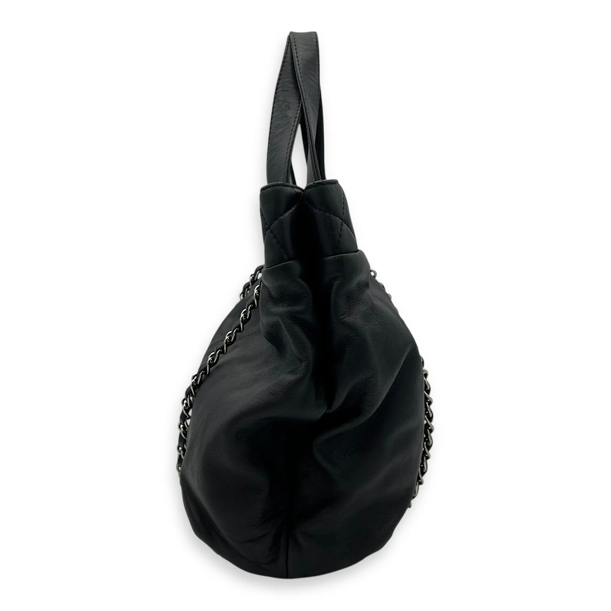 Trianon Shopping Black Tote Bag in Lambskin, Silver hardware