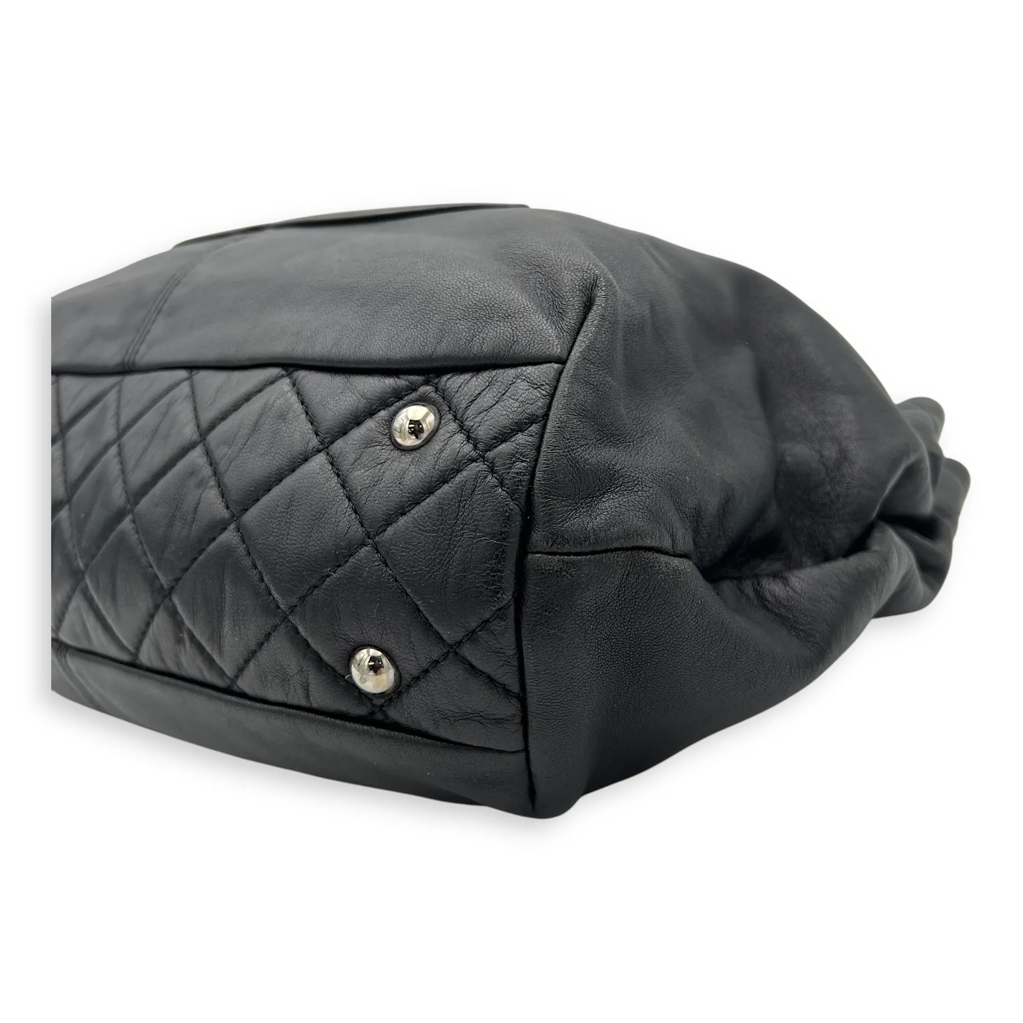 Trianon Shopping Black Tote Bag in Lambskin, Silver hardware