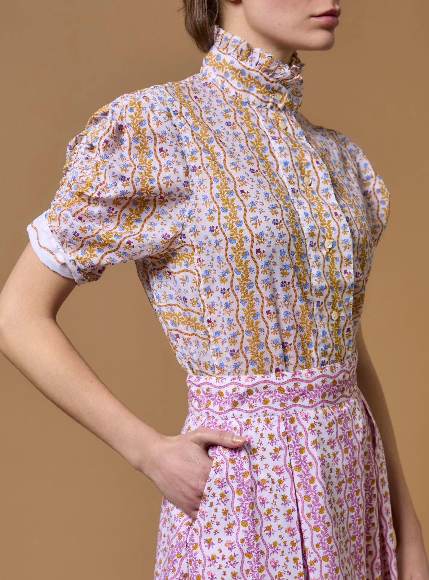 Vita Blouse - Liselund Print - Mustard / Bluebell